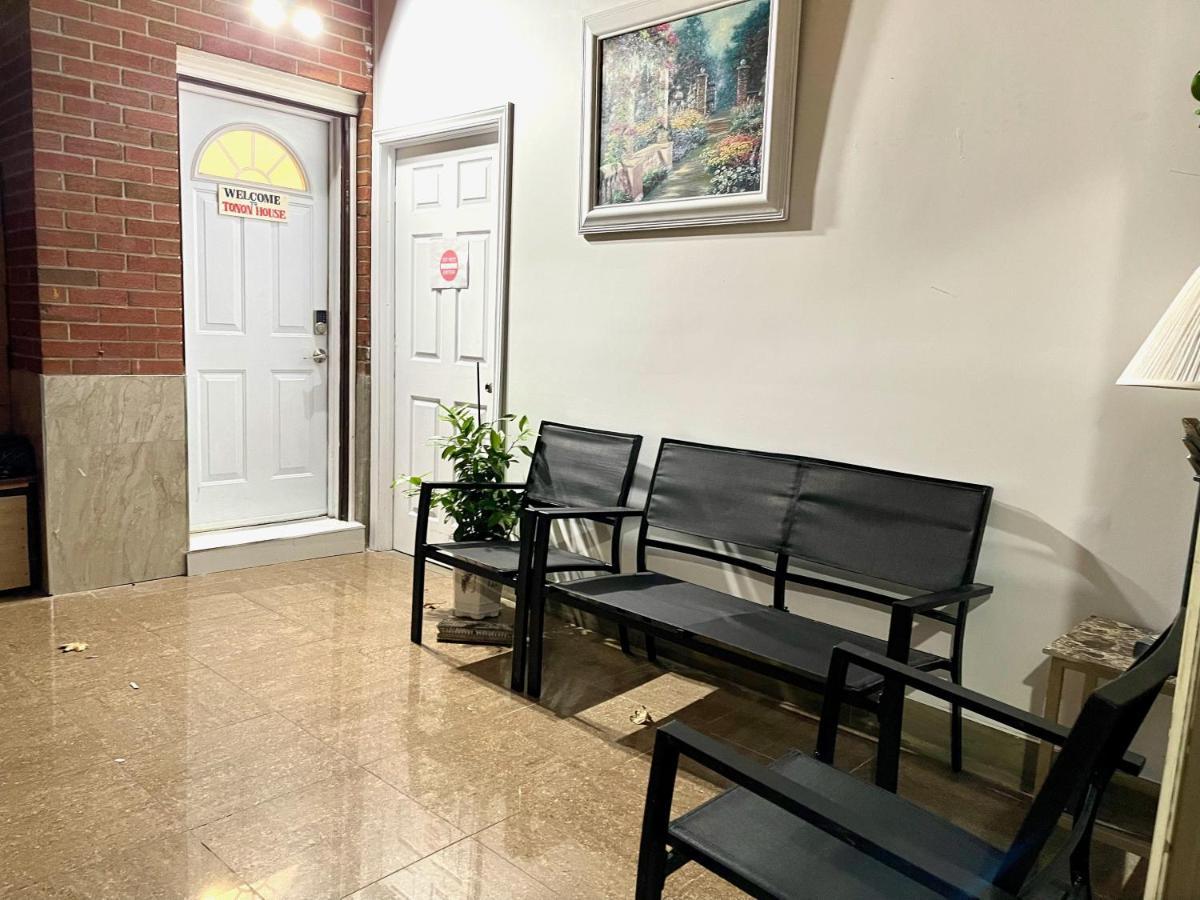 Tononhouse Apartment Toronto Exterior photo